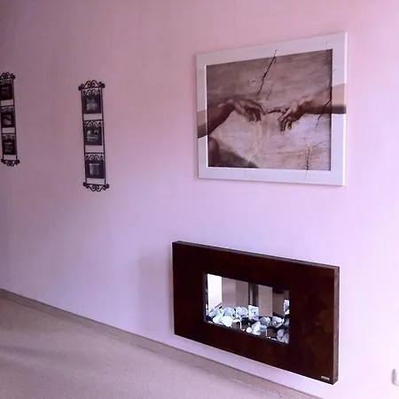 With 2 Bedrooms *
